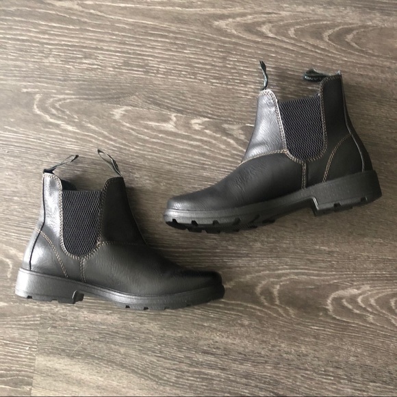 faux leather blundstone